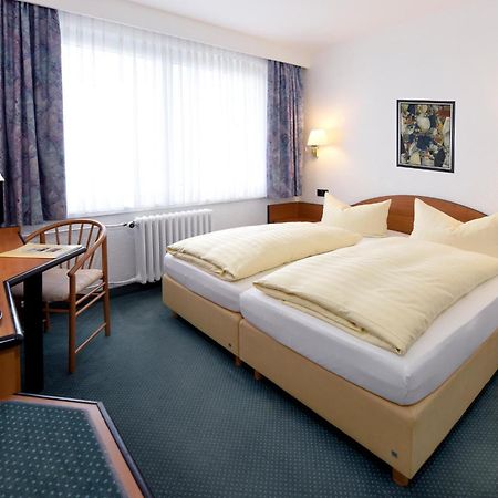 Lat Hotel & Apartmenthaus Berlin Eisenhüttenstadt エクステリア 写真