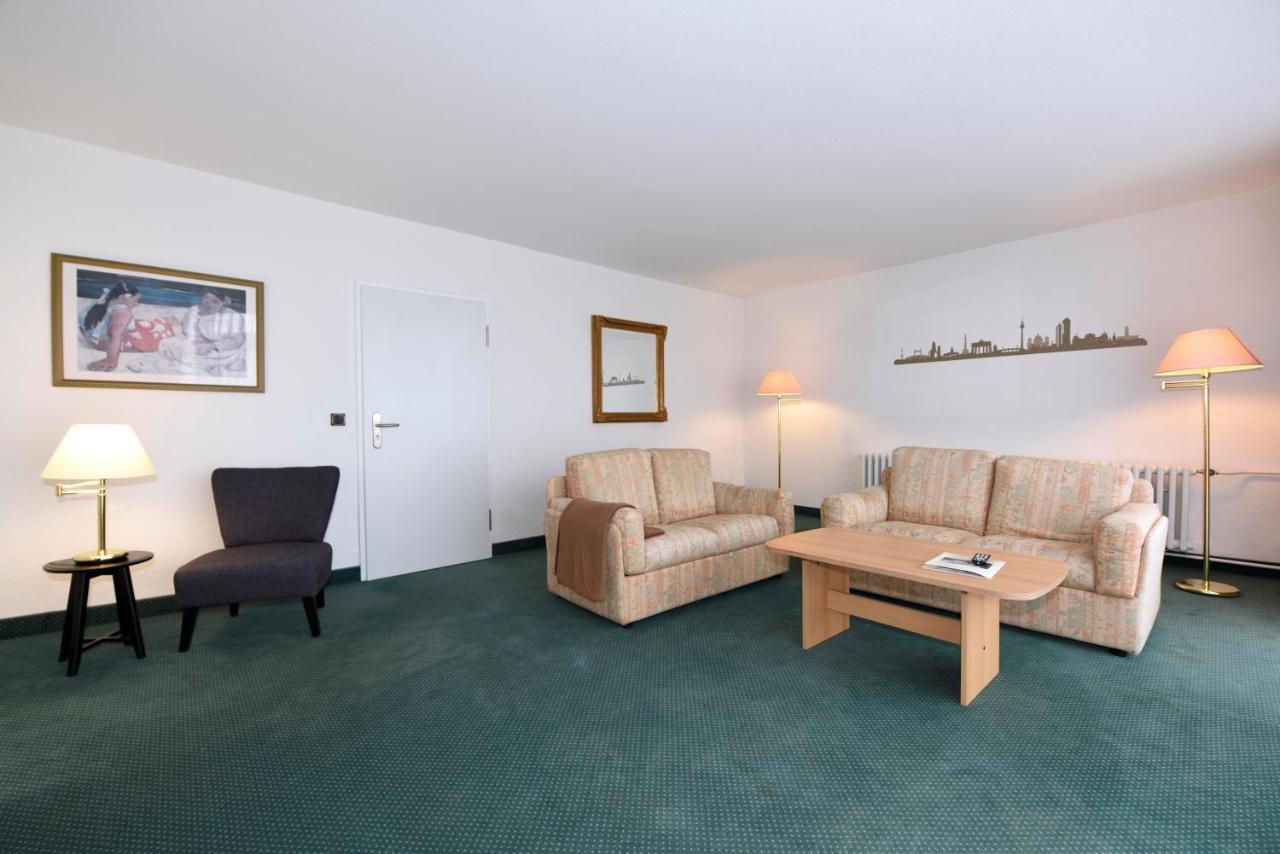 Lat Hotel & Apartmenthaus Berlin Eisenhüttenstadt エクステリア 写真