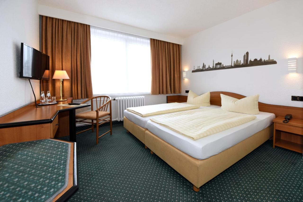 Lat Hotel & Apartmenthaus Berlin Eisenhüttenstadt エクステリア 写真