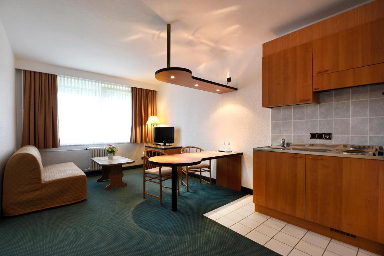 Lat Hotel & Apartmenthaus Berlin Eisenhüttenstadt エクステリア 写真