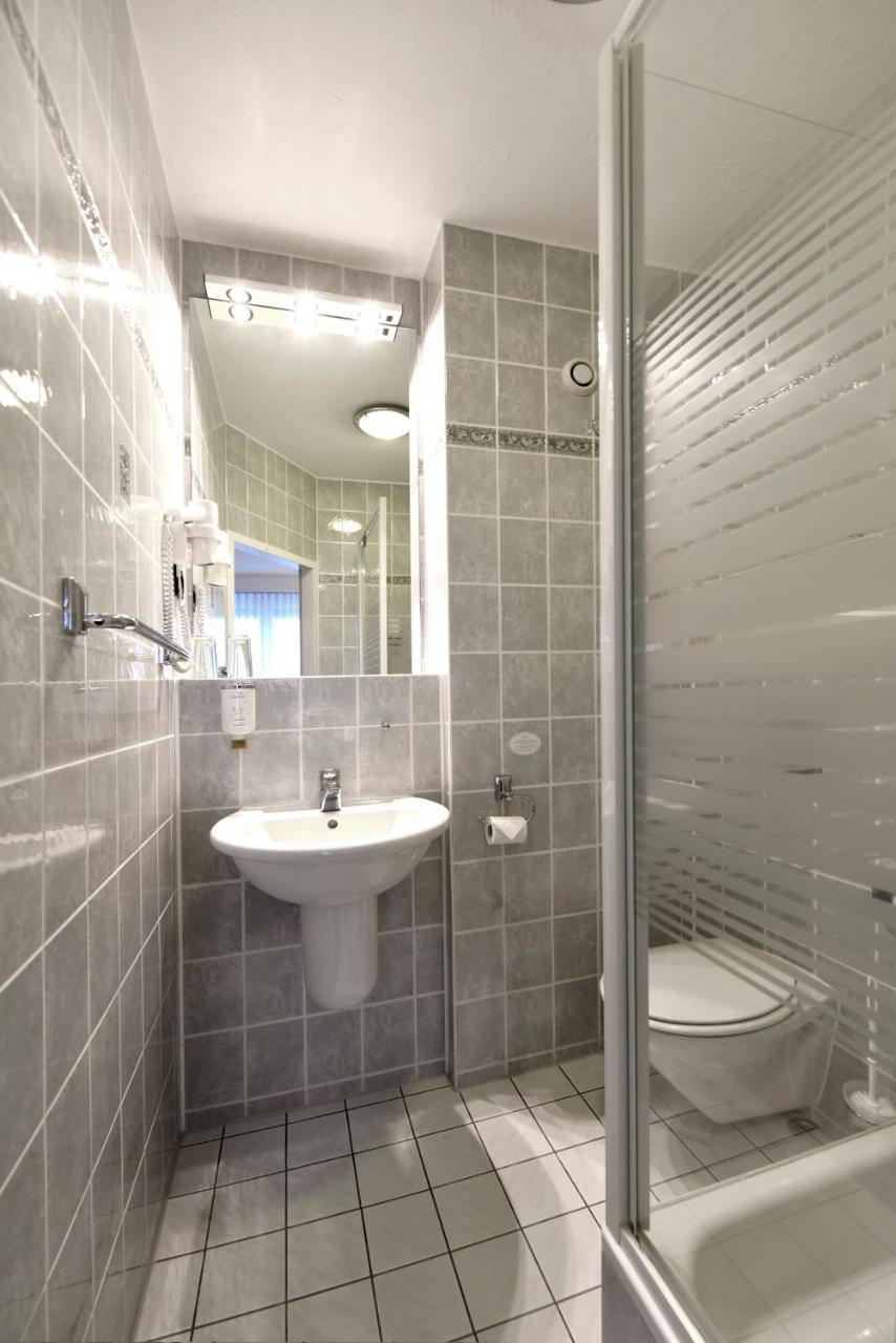 Lat Hotel & Apartmenthaus Berlin Eisenhüttenstadt エクステリア 写真